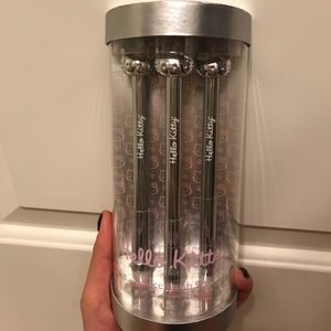 BNIB Hello KittyXSephora Limited Edition Brush Set